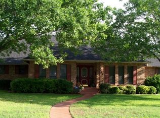 1215 W. Hackberry Street, Clifton, TX 76634