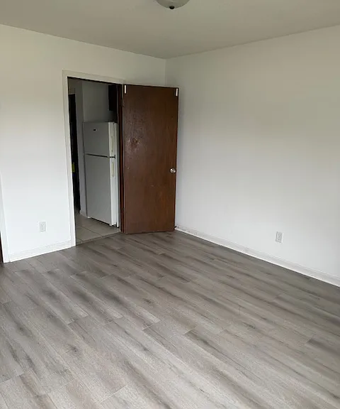 1201 Dixon Ave #G — Photo 6