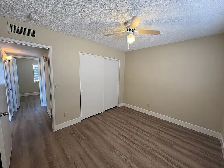 8420 W Las Palmaritas Dr — Photo 7
