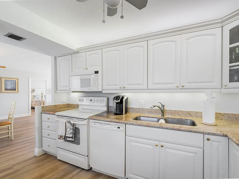 300 Ocean Trail Way #305 — Photo 11