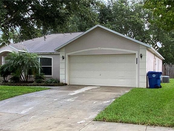 4th image of 905 Marquee Dr