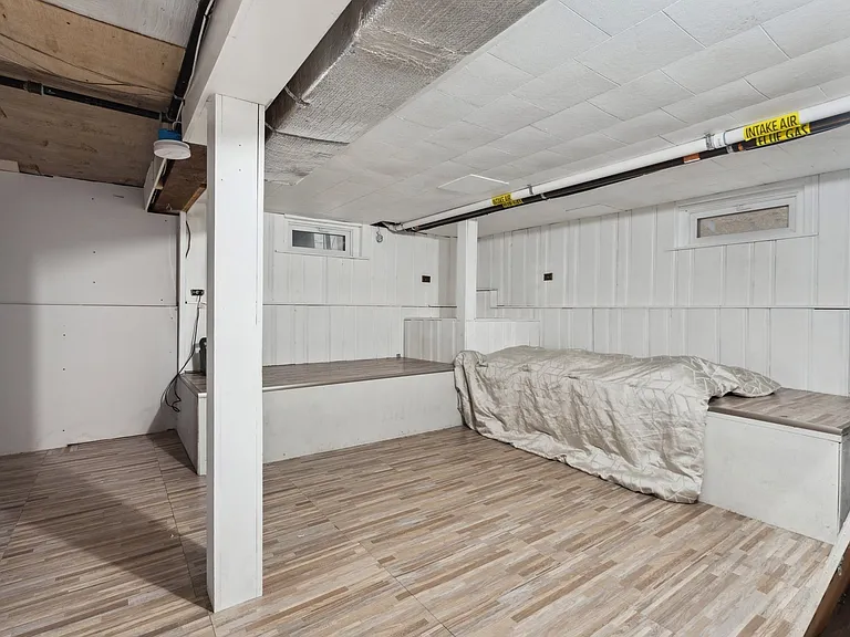 235 Forest St — Photo 24