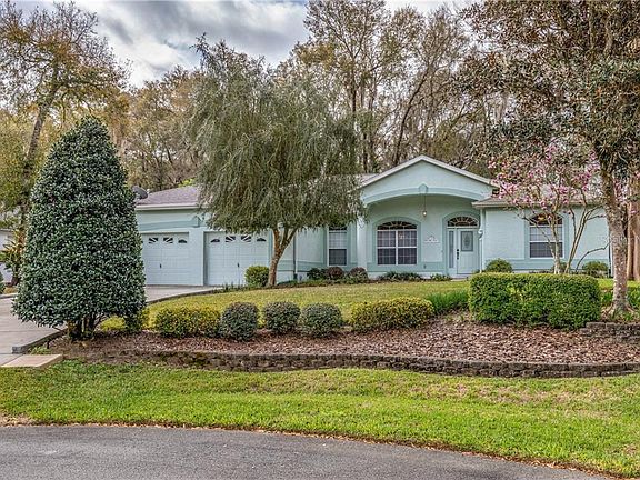 3rd image of 8728 SW 194th Ct