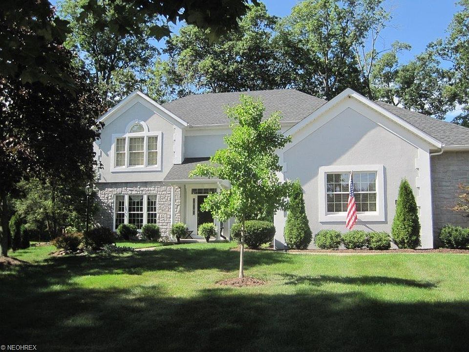1st image of 804 Shagbark Trl