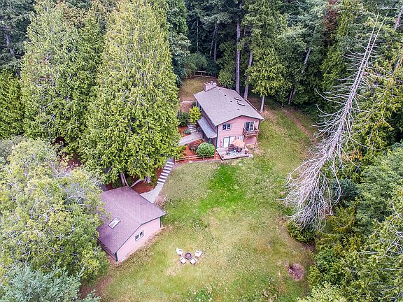 3rd image of 4450 Palomino Dr NE