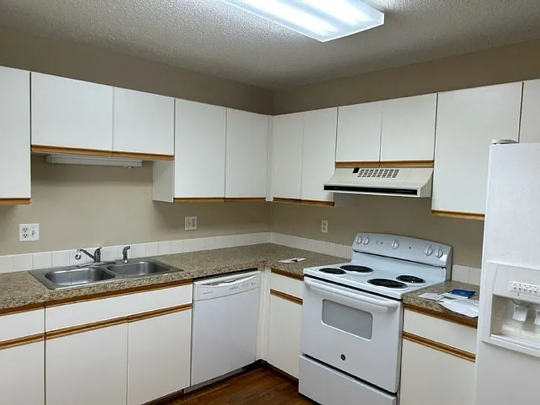 6131 Old Plank Rd — Photo 8