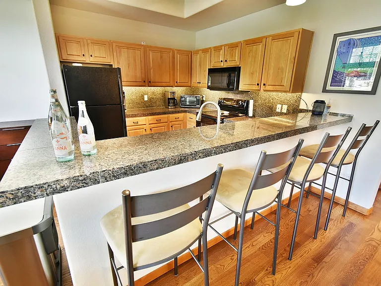172 Robin Dr — Photo 33