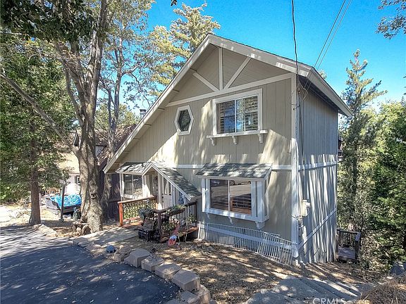 2nd image of 24896 Matterhorn Ct
