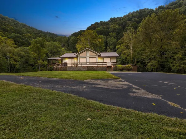 5540 Highway 542, Guage, KY 41339