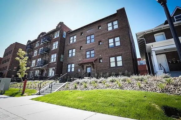 Flats on Howard — Photo 48