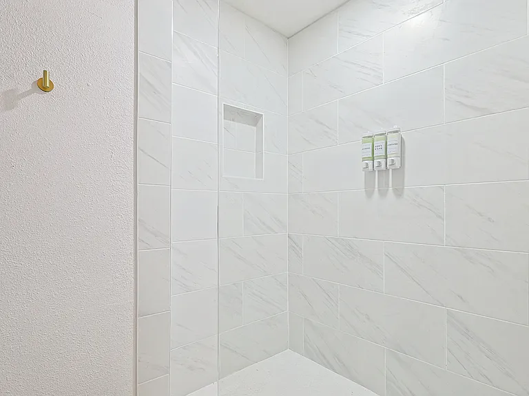 260 McGraw Ln — Photo 22