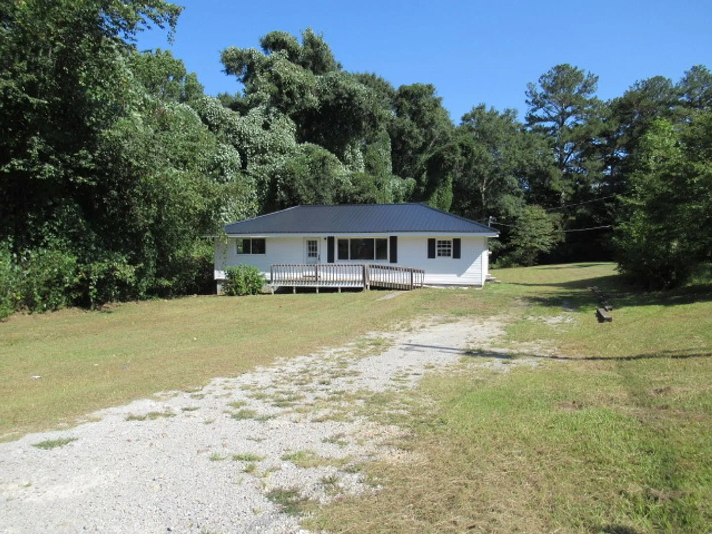 Armstrong Dr., 36 — Photo 2