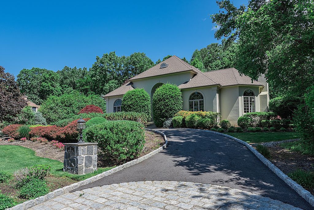 10 Corrigan Way, Old Tappan, NJ 07675 Zillow