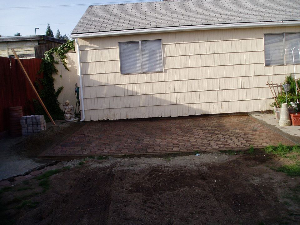 brickwork patio 2004