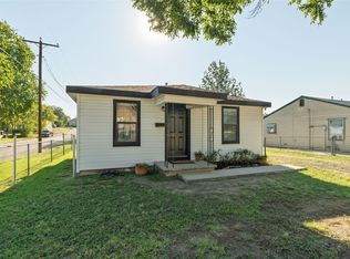 3224 N Hampton St, Fort Worth, TX 76106