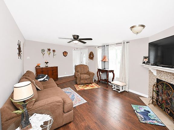 5th image of 11396 N Highway 905