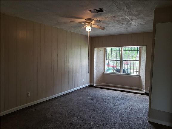 2nd image of 3115 Trail Lake Dr