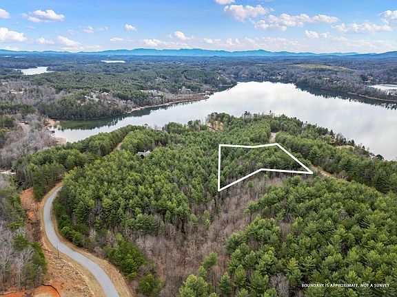 3rd image of Graystone Dr #45