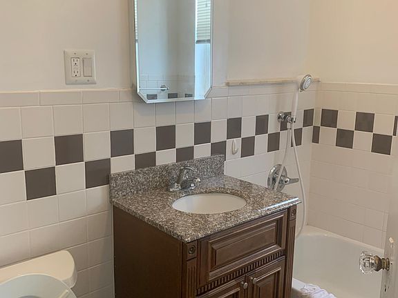 5th image of 5453 69th Ln Floor 2