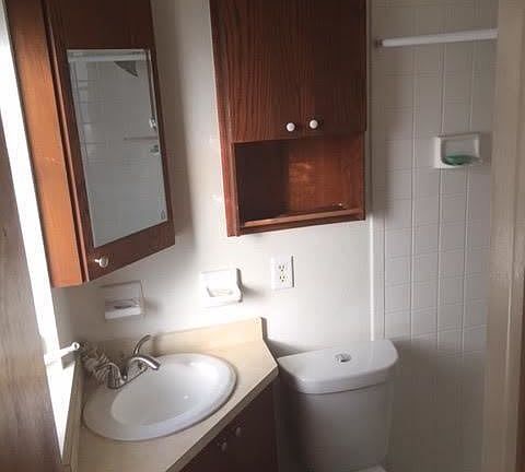 5th image of 1506 Sea Breeze Ln