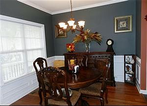 5th image of 44 Westcote Ln