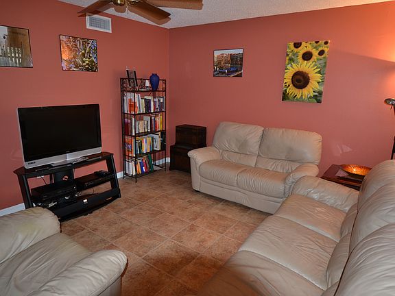4th image of 12153 SW 50th Pl