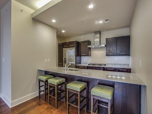 5th image of 210 Lee Barton Dr Unit 505