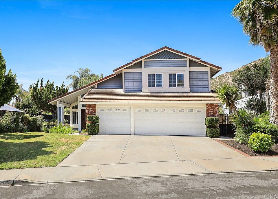 1st image of 23916 Creekwood Dr