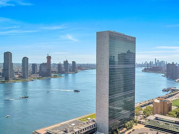 3rd image of 50 United Nations Plz APT 33A