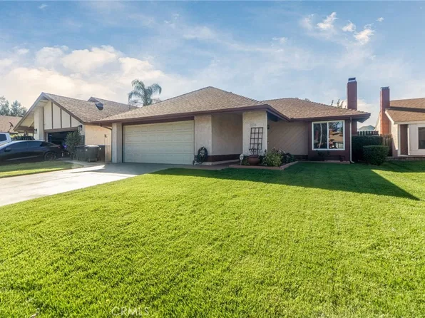 2074 Valley Wood St, Colton, CA 92324