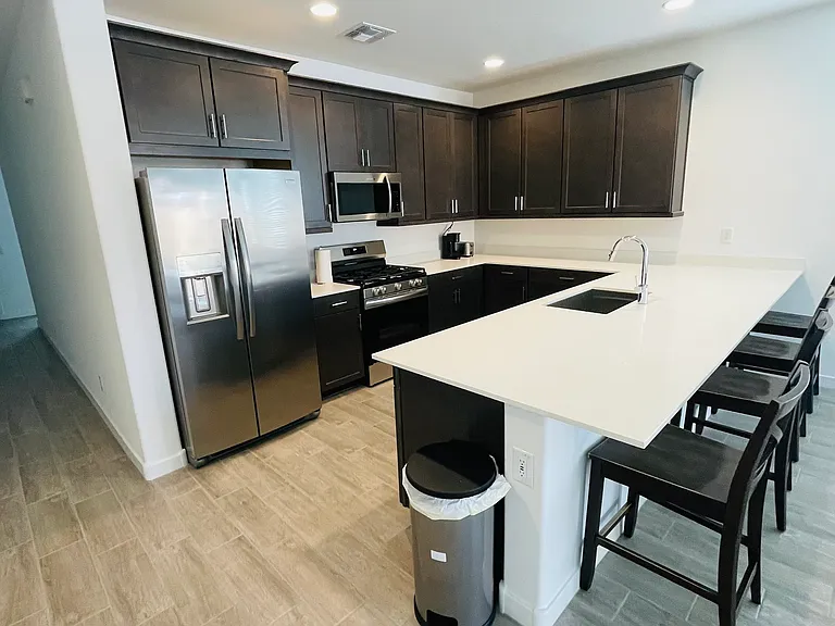 1458 W Ridge Rd — Photo 14