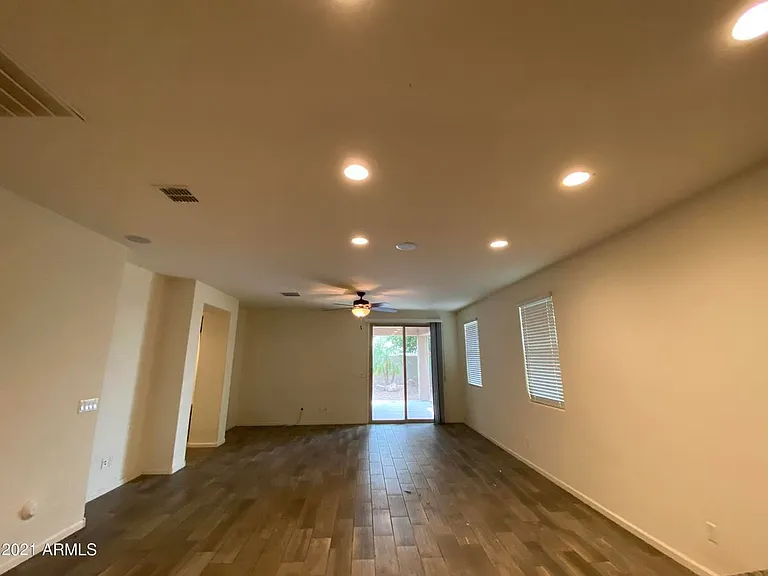 3549 E Apricot Ln — Photo 10