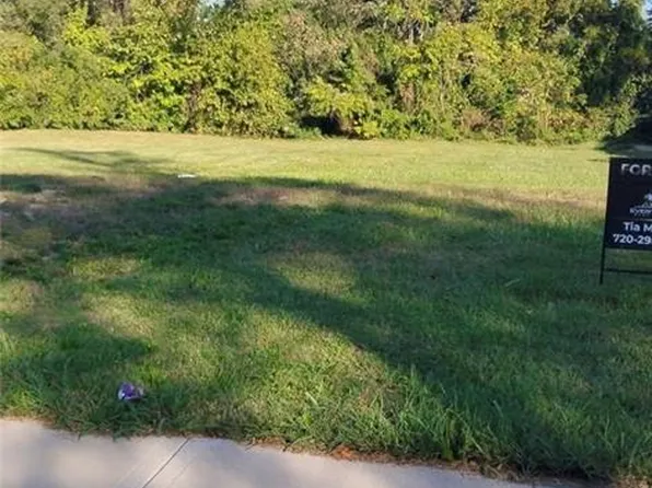 5005 Walrond Ave, Kansas City, MO 64130