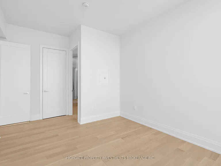 27 Korda Gate #Penthouse 107 — Photo 19