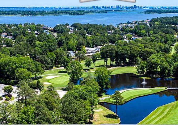 3rd image of 82 Sandyhook Rd