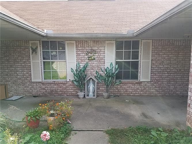 2nd image of 3077 Adrian Ave Unit A