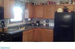 3rd image of 184 Hayfield Dr