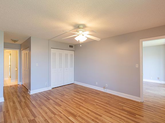 4th image of 6108 Coral Lake Dr #108