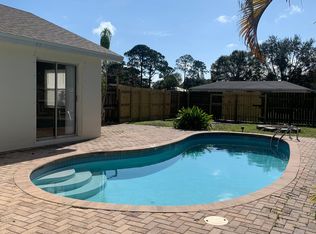 1725 7th Ave SW, Vero Beach, FL 32962