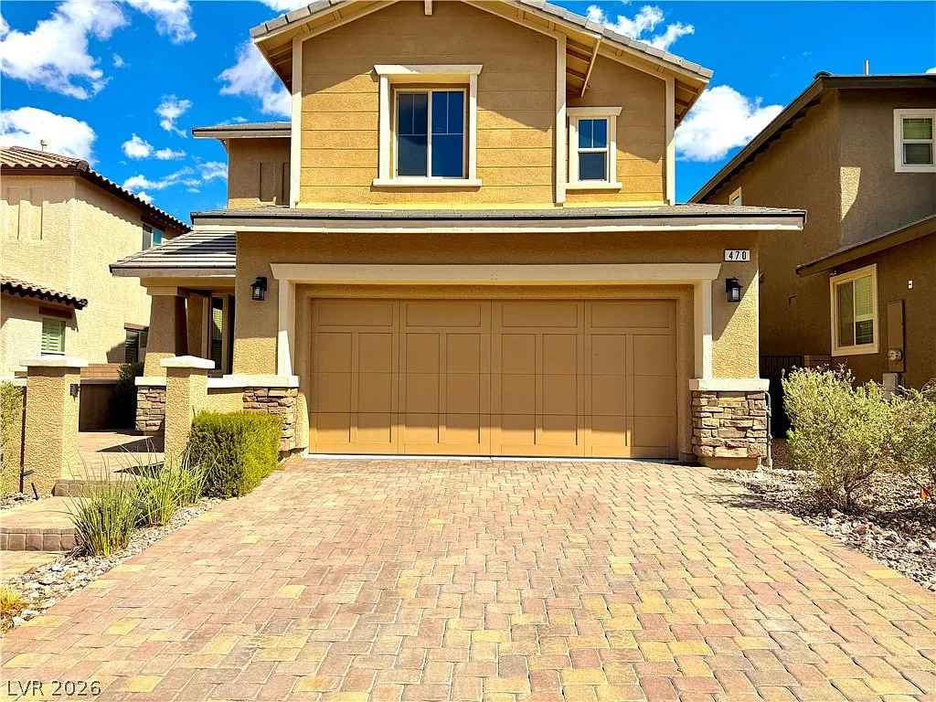 4 bed, 2.5 bath, 2030 sqft, $2,350 — Photo 2