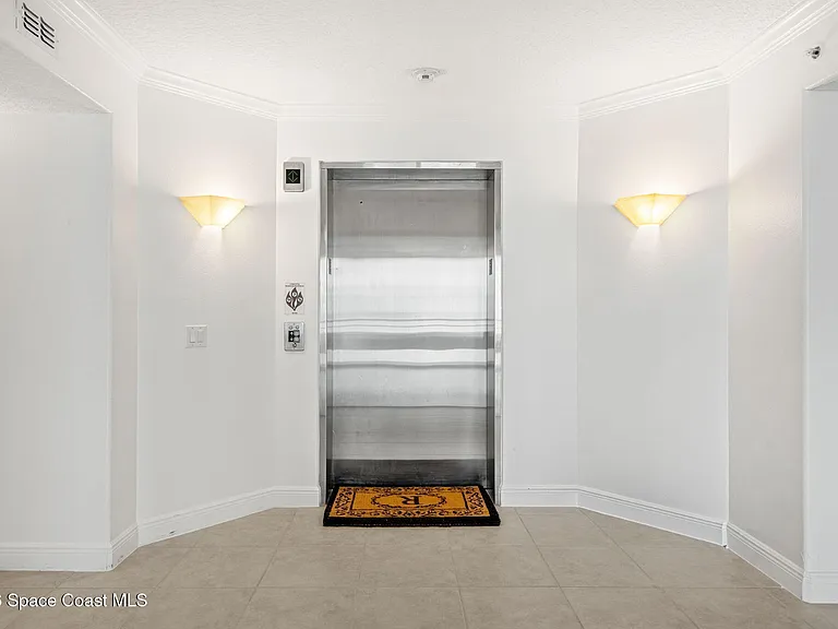 1095 Highway A1A #2502 — Photo 3