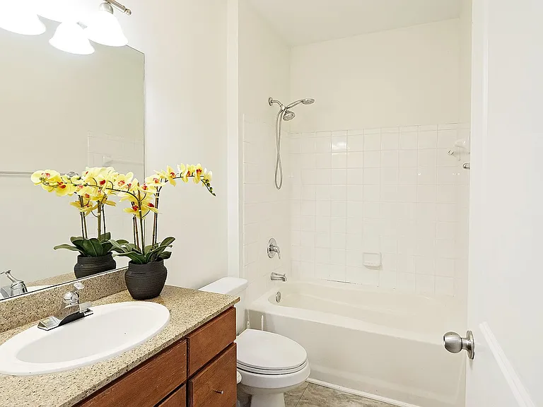 745 Walker Sq #3D — Photo 9