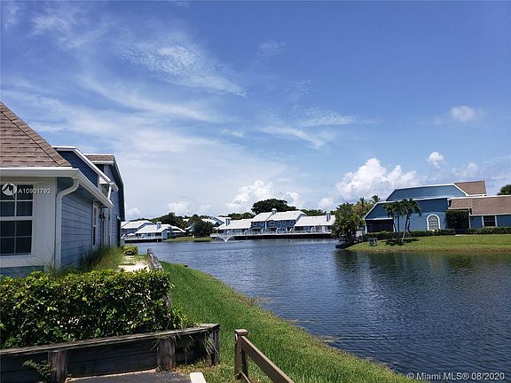 2nd image of 1119 Ocean Dunes Cir #1119