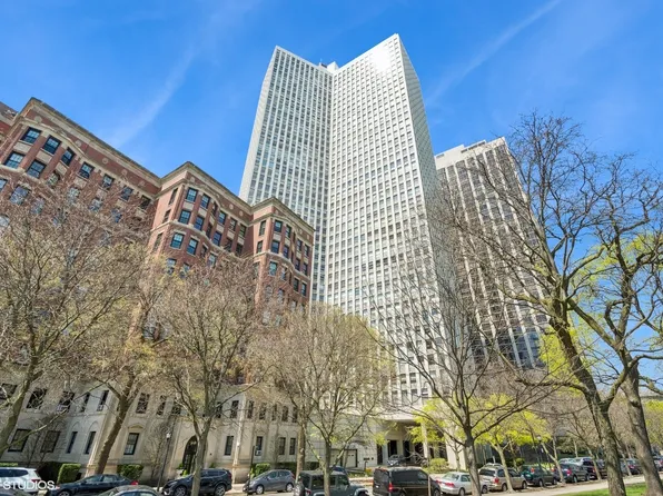 2626 N Lakeview Ave APT 2012, Chicago, IL 60614