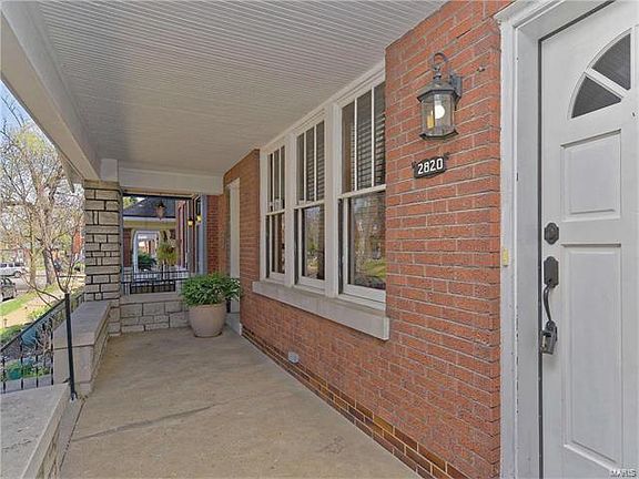 2nd image of 2820 Victor St