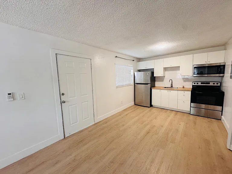 653 NW 30th St #3 — Photo 3