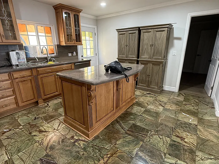1125 Stanley Ave — Photo 7