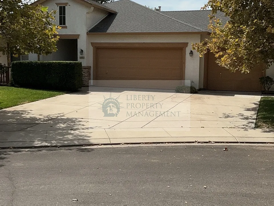 1605 Symphony Ct