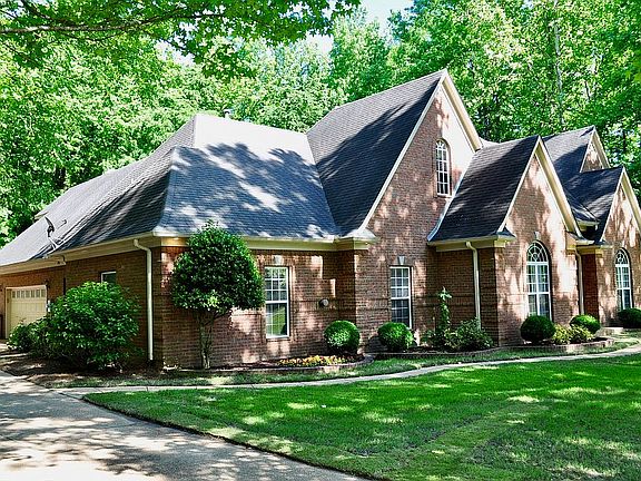 2nd image of 6130 Autumn Oaks Dr