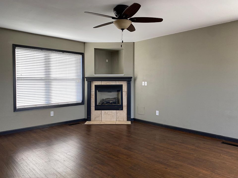 Living room with fireplace
